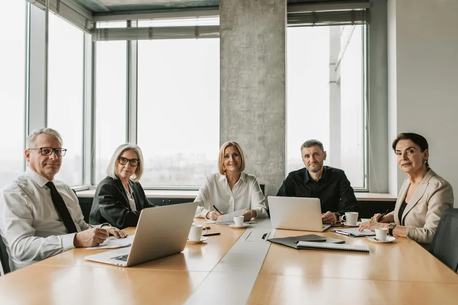 Wat zijn de beste manieren om feedback van klanten te verzamelen en te gebruiken voor bedrijfsverbetering?